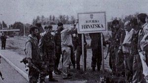 Arhivske fotografije: 31. obljetnica oslobađanja vojnih objekata na području Virovitice 3 prva tabla 468x312 1 468x234 1