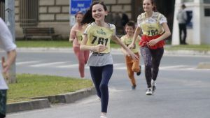 FOTOGALERIJA Ulična utrka “Virovitica 1234 – Doživjeti stotu”: Oko 800 trkača preplavilo centar Virovitice 26 MG 3291 Custom