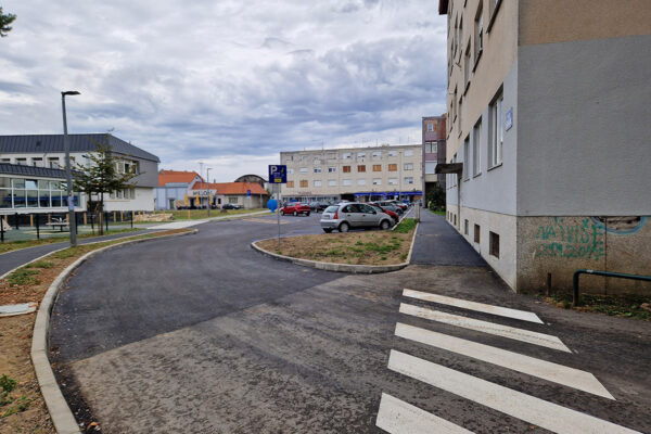 U Ulici Eugena Kvaternika u Virovitici građani na raspolaganju imaju novo parkiralište 1 20240912 132748