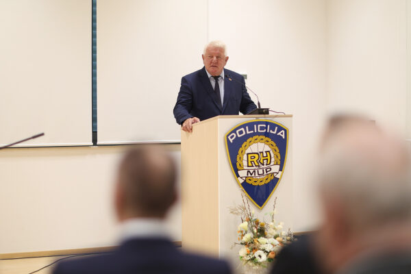 Održana svečana akademija povodom Dana policije: Ovaj dan slavimo hrabrost, odanost i posvećenost policijskih službenika u izvršavanju njihove odgovorne zadaće zaštite građana i zakona naše zemlje 5 CB2A4613