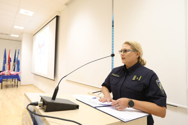 Održana svečana akademija povodom Dana policije: Ovaj dan slavimo hrabrost, odanost i posvećenost policijskih službenika u izvršavanju njihove odgovorne zadaće zaštite građana i zakona naše zemlje 7 CB2A4700