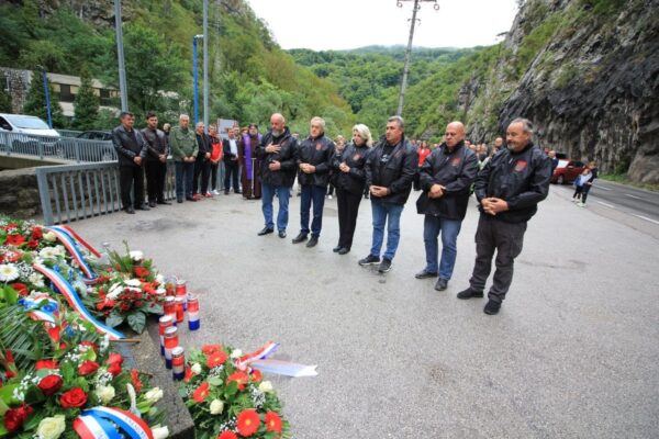 Obilježena 29. obljetnica oslobođenja grada Jajca u sklopu operacije Maestral u kojoj su veliki obol i žrtvu dali i pripadnici 81. gardijske bojne “Kumovi” 11 IMG 0045 1200x800