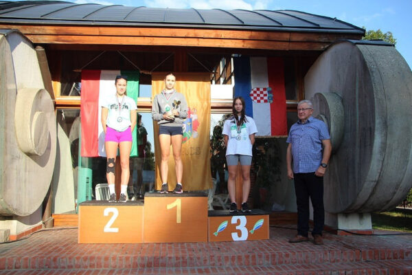Ante Blažević, Gabrijela Knežević, Oliver Orešić i Dubravka Mesec pobjednici su 32. Međugraničnog polumaratona Virovitica – Barcs 19 IMG 4655 Custom