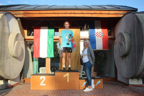 Ante Blažević, Gabrijela Knežević, Oliver Orešić i Dubravka Mesec pobjednici su 32. Međugraničnog polumaratona Virovitica – Barcs 31 IMG 4718 Custom