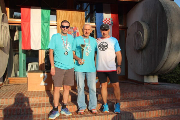 Ante Blažević, Gabrijela Knežević, Oliver Orešić i Dubravka Mesec pobjednici su 32. Međugraničnog polumaratona Virovitica – Barcs 39 IMG 4774 Custom