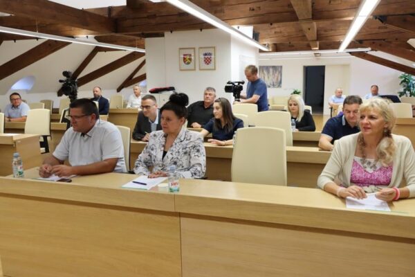 Na 29. sjednici Gradskog vijeća Virovitice raspravljalo se o važnim projektima, cijenama i održavanju lokalne infrastrukture 1 IMG 7396 1000x633 1