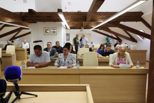 Na 29. sjednici Gradskog vijeća Virovitice raspravljalo se o važnim projektima, cijenama i održavanju lokalne infrastrukture 6 IMG 7404 1000x633 1