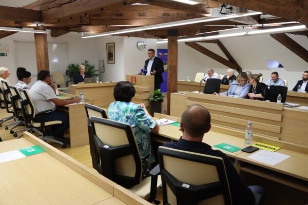 Na 29. sjednici Gradskog vijeća Virovitice raspravljalo se o važnim projektima, cijenama i održavanju lokalne infrastrukture 26 IMG 7489 1000x633 1