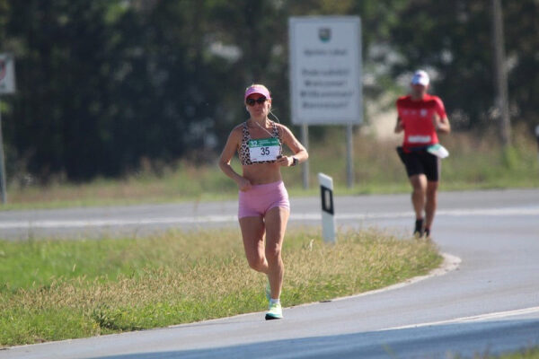 Ante Blažević, Gabrijela Knežević, Oliver Orešić i Dubravka Mesec pobjednici su 32. Međugraničnog polumaratona Virovitica – Barcs 40 IMG 9228 Custom
