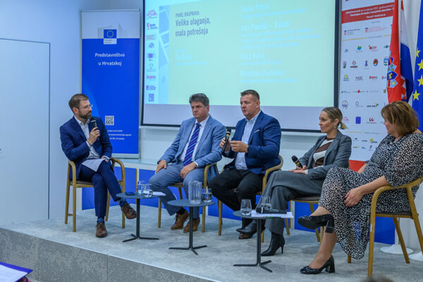 Predstavljen Priručnik za energetsku obnovu zgrada javnog sektora: Javne zgrade moraju biti predvodnik (energetske) obnove 22 THuha 2024 09 24 DSC 1745 Produkt Predstavljanje prirucnika za en obnv Full HD