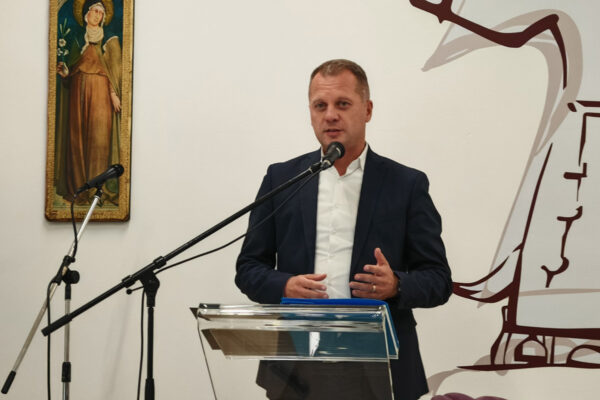 Mjesto susreta, molitve i rasta u vjeri i znanju: Otvorena obnovljena Dvorana sv. Franje u sklopu kompleksa Župne crkve sv. Roka u Virovitici 12 461927366 930612082432141 338632972461181043 n