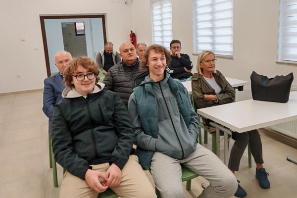 Mjesto susreta, molitve i rasta u vjeri i znanju: Otvorena obnovljena Dvorana sv. Franje u sklopu kompleksa Župne crkve sv. Roka u Virovitici 16 461989436 930611572432192 3083969789606903976 n