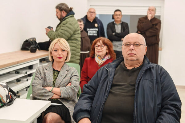Mjesto susreta, molitve i rasta u vjeri i znanju: Otvorena obnovljena Dvorana sv. Franje u sklopu kompleksa Župne crkve sv. Roka u Virovitici 17 462017435 930611612432188 3689663428005040473 n