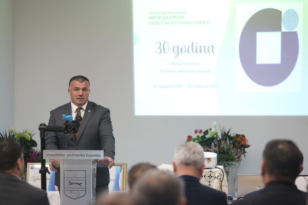 Područna obrtnička komora VPŽ proslavila 30 godina: Broj obrtnika na području županije porastao za 40 posto u odnosu na 2017. g. 18 HOK VPZ 30 godina 184