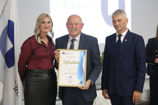 Područna obrtnička komora VPŽ proslavila 30 godina: Broj obrtnika na području županije porastao za 40 posto u odnosu na 2017. g. 36 HOK VPZ 30 godina 349