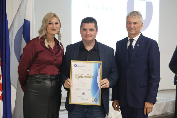 Područna obrtnička komora VPŽ proslavila 30 godina: Broj obrtnika na području županije porastao za 40 posto u odnosu na 2017. g. 39 HOK VPZ 30 godina 368