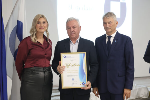 Područna obrtnička komora VPŽ proslavila 30 godina: Broj obrtnika na području županije porastao za 40 posto u odnosu na 2017. g. 40 HOK VPZ 30 godina 373