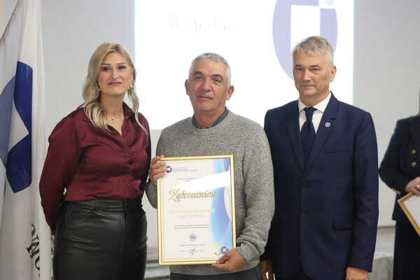 Područna obrtnička komora VPŽ proslavila 30 godina: Broj obrtnika na području županije porastao za 40 posto u odnosu na 2017. g. 41 HOK VPZ 30 godina 379