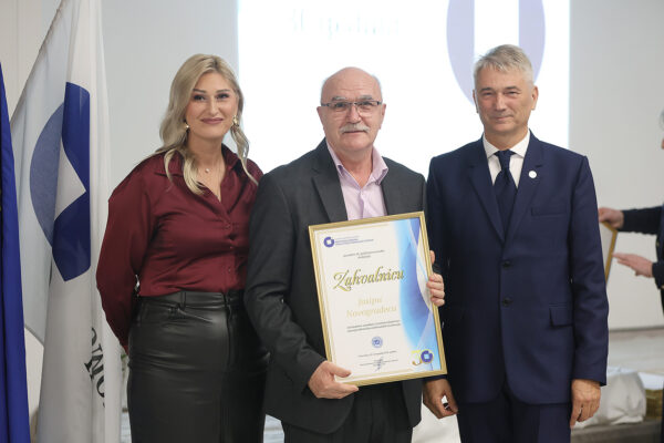 Područna obrtnička komora VPŽ proslavila 30 godina: Broj obrtnika na području županije porastao za 40 posto u odnosu na 2017. g. 46 HOK VPZ 30 godina 410