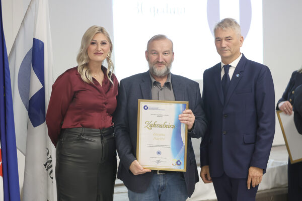 Područna obrtnička komora VPŽ proslavila 30 godina: Broj obrtnika na području županije porastao za 40 posto u odnosu na 2017. g. 48 HOK VPZ 30 godina 419