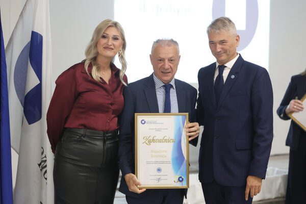 Područna obrtnička komora VPŽ proslavila 30 godina: Broj obrtnika na području županije porastao za 40 posto u odnosu na 2017. g. 49 HOK VPZ 30 godina 425