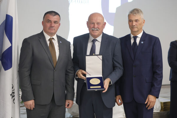 Područna obrtnička komora VPŽ proslavila 30 godina: Broj obrtnika na području županije porastao za 40 posto u odnosu na 2017. g. 56 HOK VPZ 30 godina 498