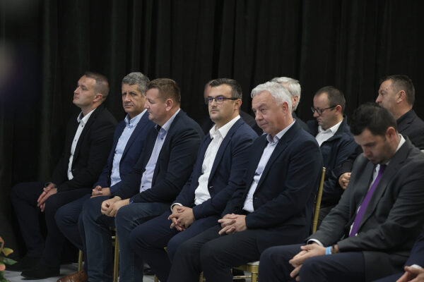 Područna obrtnička komora VPŽ proslavila 30 godina: Broj obrtnika na području županije porastao za 40 posto u odnosu na 2017. g. 8 HOK VPZ 30 godina 53