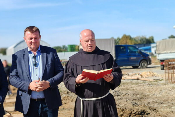 U poduzetničkoj zoni II gradi se nova proizvodno skladišna hala za preradu suhog voća tvrtke MP Product: Investicija vrijedna 1,15 milijuna eura 16 IMG 20241001 114008