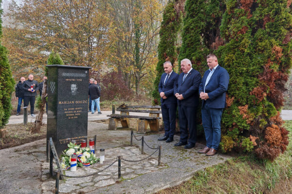 Odavanjem počasti poginulom hrvatskom branitelju Marijanu Derežiću obilježena 33. obljetnica akcije “OTKOS 10″ 4 IMG 20241031 090231