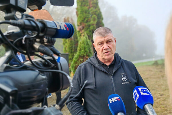 Odavanjem počasti poginulom hrvatskom branitelju Marijanu Derežiću obilježena 33. obljetnica akcije “OTKOS 10″ 16 IMG 20241031 091617