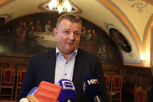Predstavljen Virovitički katolički kalendar za sljedeću godinu: Jedan mjesec, jedno remek djelo barokne umjetnosti 9 kalendar8