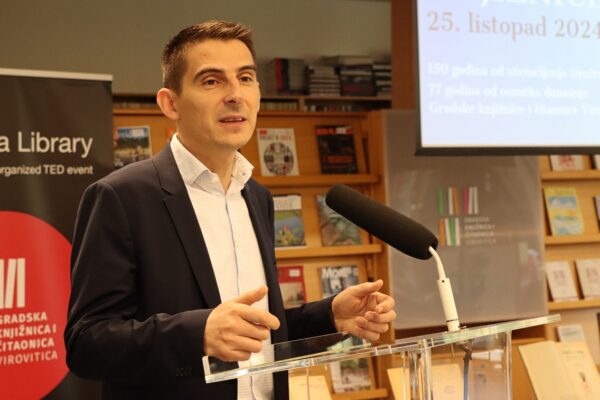 Gradska knjižnica i čitaonica u Virovitici proslavila 77. rođendan i 150. godišnjicu osnutka elitnog Društva Kasino iz kojeg je i nastala 8 knjiznica8