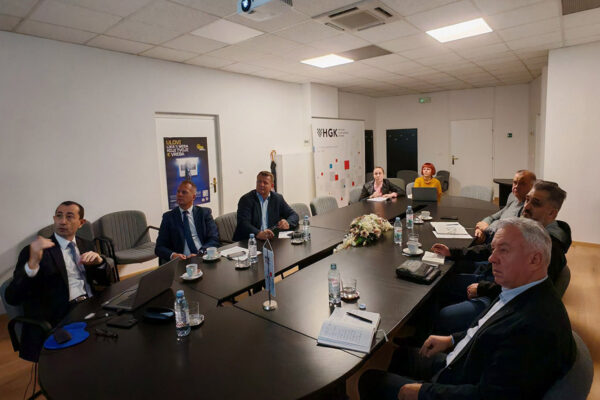 U Virovitici održan sastanak na temu poticanja gospodarstvenika na ulaganje u sport 6 viber slika 2024 10 25 13 17 40 616