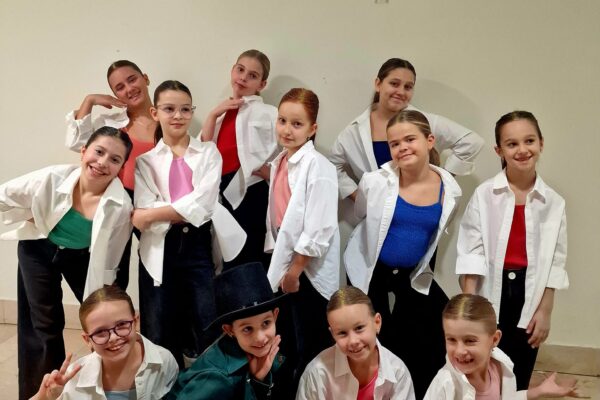 Slavuji iz Glazbene igraonice Glazbene škole Jan Vlašimsky Virovitica osvojili 1. mjesto na 28. Hrvatskom dječjem festivalu 2 468160365 1214409287355764 6832235257673336191 n