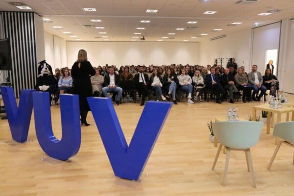 Veleučilište u Virovitici 2. Danima karijera obilježava 17. rođendan: Uz već širok program najavili i nove online studije 8 Bez naslova 1000 x 666 piks. 10