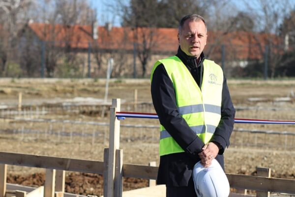 Investicija u budućnost solarne energije: Počeli radovi na novoj proizvodno-skladišnoj hali virovitičke tvrtke Degal tehnika 10 Foto 99