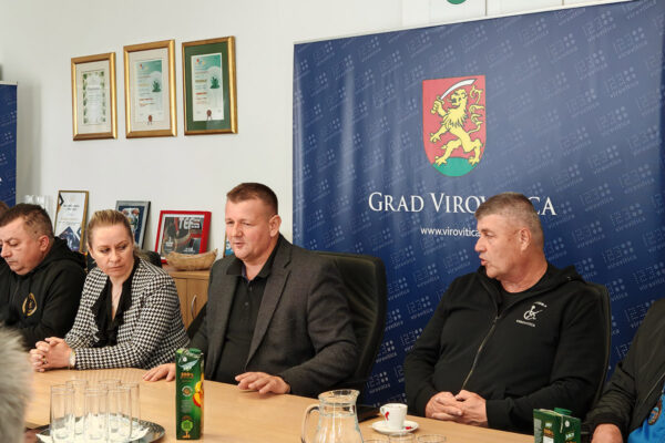 Gradonačelnik Kirin ugostio ekipu virovitičke HVIDR-e: Kao dio HVIDR-e VPŽ šestu godinu za redom sa SŠNIDOR-a stižu s medaljom 6 IMG 20241105 090633