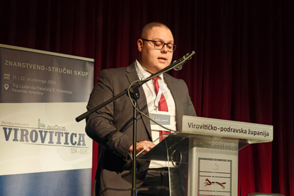 Otvoren znanstveno-stručni skup “Virovitica 1234. – 2024.: Crkva, kultura, društvo, baština” koji otkriva dosad nepoznate činjenice iz virovitičke povijesti 1 IMG 20241121 090520