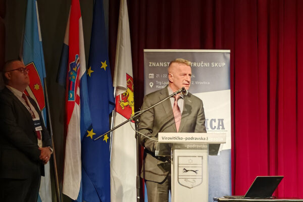 Otvoren znanstveno-stručni skup “Virovitica 1234. – 2024.: Crkva, kultura, društvo, baština” koji otkriva dosad nepoznate činjenice iz virovitičke povijesti 14 IMG 20241121 092106