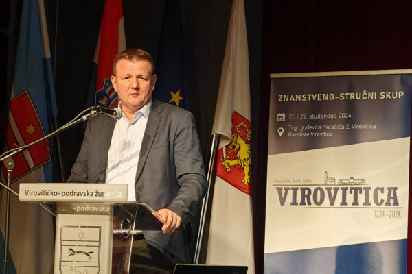 Otvoren znanstveno-stručni skup “Virovitica 1234. – 2024.: Crkva, kultura, društvo, baština” koji otkriva dosad nepoznate činjenice iz virovitičke povijesti 21 IMG 20241121 094509