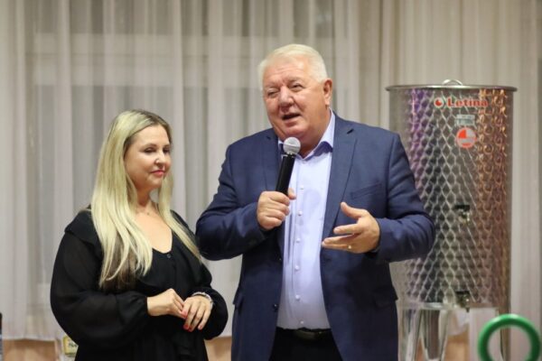 Martinje u Virovitici: Udruga “Sveti Vinko” proslavila krštenje mošta uz pjesmu, veselje i vrhunsku kapljicu 19 IMG 5901