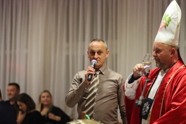 Martinje u Virovitici: Udruga “Sveti Vinko” proslavila krštenje mošta uz pjesmu, veselje i vrhunsku kapljicu 34 IMG 6059