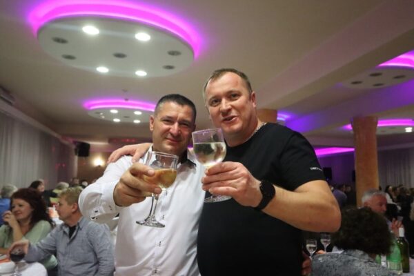 Martinje u Virovitici: Udruga “Sveti Vinko” proslavila krštenje mošta uz pjesmu, veselje i vrhunsku kapljicu 53 IMG 6299