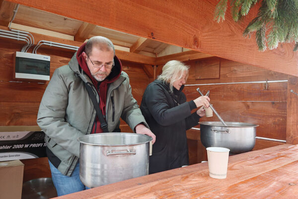 Šarenilo balona i osmijeha: Virovitica na šetnici priredila nezaboravan Dječji doček Nove godine 18 472105790 994468329379849 4114727893105581008 n