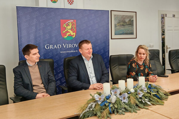 Jedanaest novih stipendista potpisalo ugovor: „Virovitica treba ove mlade ljude“ 6 IMG 20250102 091714