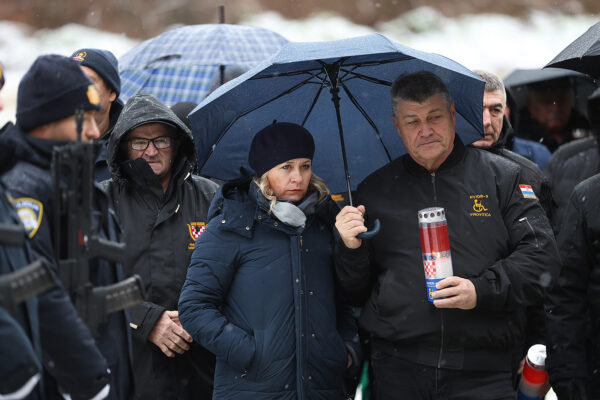 Komemoracijom u Brusniku odali počast dvanaestorici poginulih hrvatskih branitelja, pripadnika slavne virovitičke 127. brigade 3 brusnik 16 1