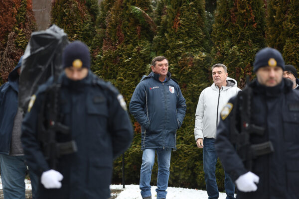 Komemoracijom u Brusniku odali počast dvanaestorici poginulih hrvatskih branitelja, pripadnika slavne virovitičke 127. brigade 19 brusnik 180 1
