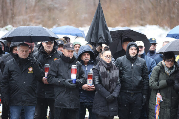 Komemoracijom u Brusniku odali počast dvanaestorici poginulih hrvatskih branitelja, pripadnika slavne virovitičke 127. brigade 35 brusnik 4 1
