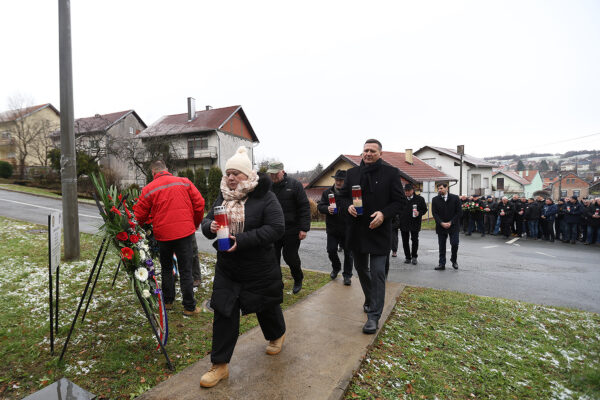 Komemoracijom u Brusniku odali počast dvanaestorici poginulih hrvatskih branitelja, pripadnika slavne virovitičke 127. brigade 61 brusnik 467 1