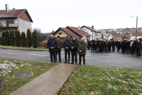 Komemoracijom u Brusniku odali počast dvanaestorici poginulih hrvatskih branitelja, pripadnika slavne virovitičke 127. brigade 66 brusnik 486 1